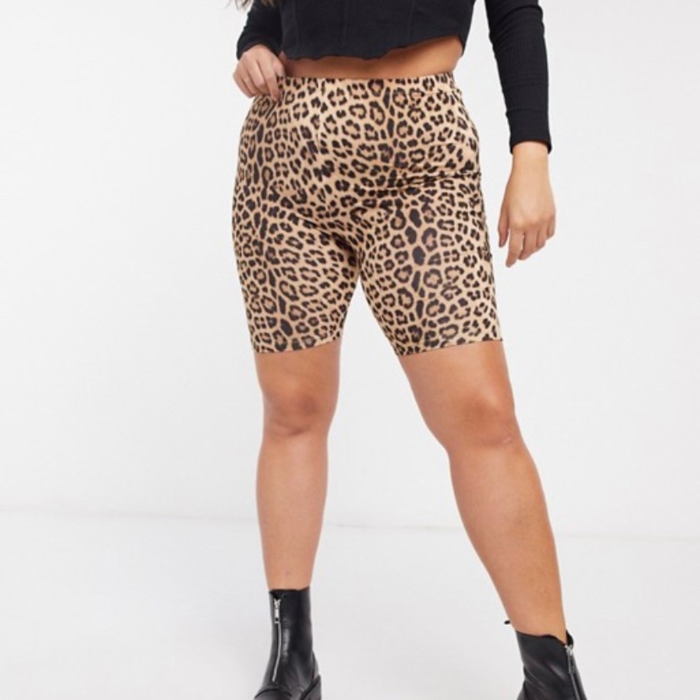ASOS DESIGN Curve legging short in leopard print